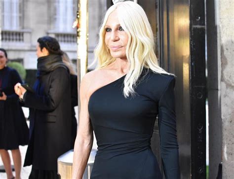 prima zione versace di donatella 1998|20 anni di stile: intervista a Donatella Versace.